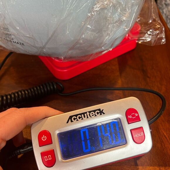 Modern Maze 360 Shaped Memory Foam  Pillow with all Around Blue - Picture 9 of 9